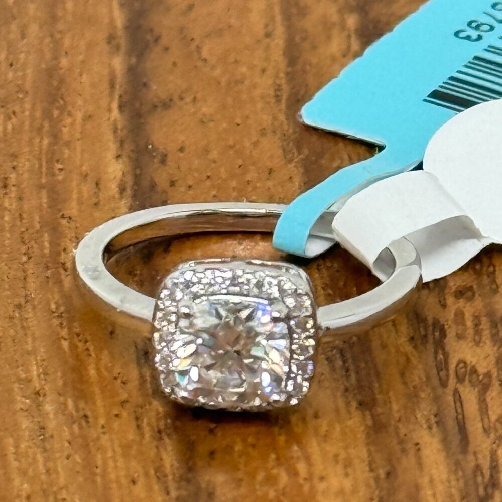 Engagement Ring | Moissinate | Cushion-cut | Halo | 1.35 CTW | Size 5